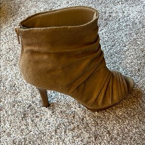 Fioni Tan Slouch Boots with Western Style